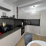 Renes Mamaia Nord Cu Parcare Privata