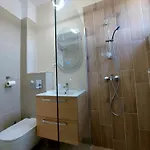 Renes Mamaia Nord Cu Parcare Privata Апартаменты