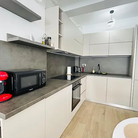 شقة Renes Mamaia Nord Cu Parcare Privata *