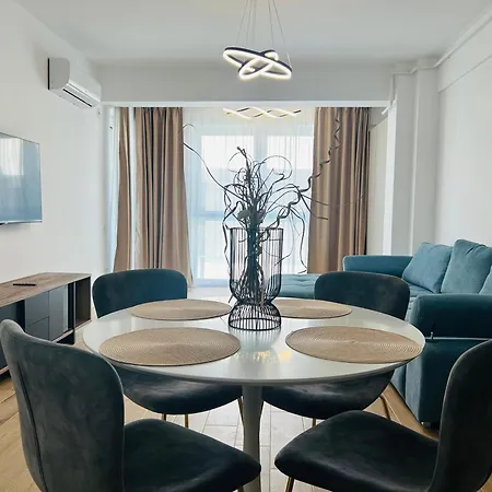 Renes Mamaia Nord Cu Parcare Privata Năvodari