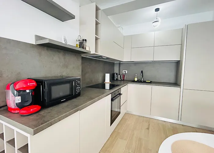 Apartment Renes Mamaia Nord Cu Parcare Privata *