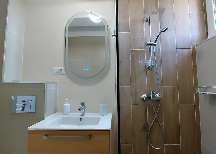 Apartment Renes Mamaia Nord Cu Parcare Privata