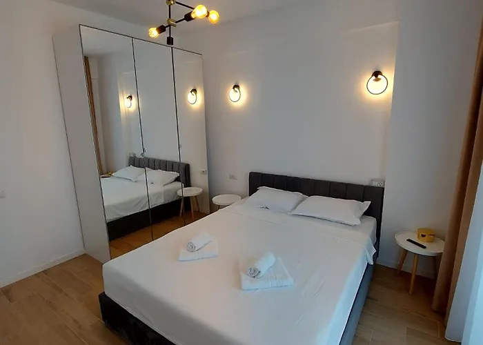 Renes Mamaia Nord Cu Parcare Privata Navodari